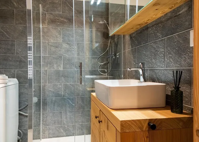 아파트 Hellochalet Trackside House - Ski-in Ski-out On The Cretaz Slopes