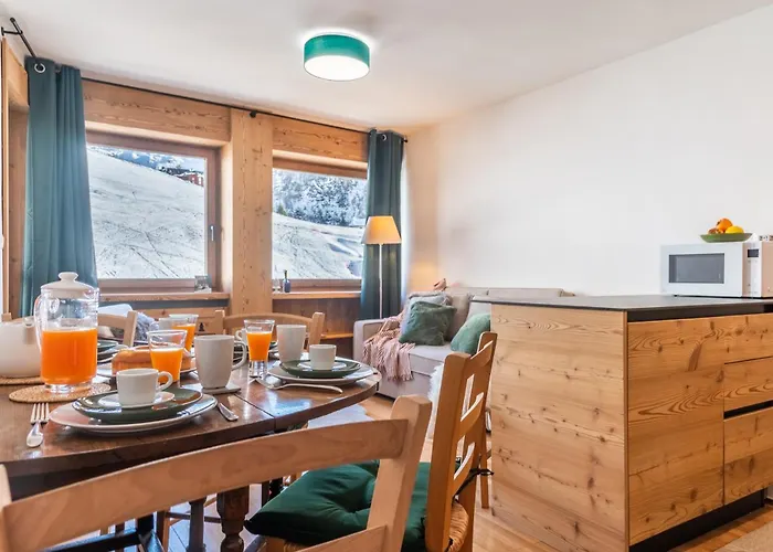 아파트 Hellochalet Trackside House - Ski-in Ski-out On The Cretaz Slopes *