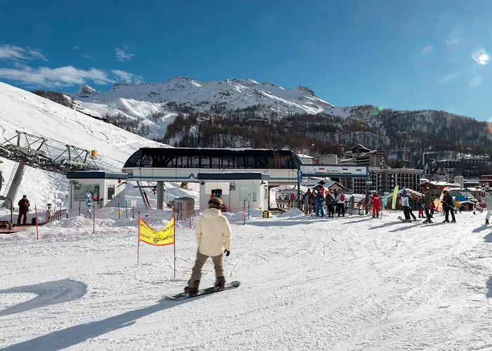 Hellochalet Trackside House - Ski-in Ski-out On The Cretaz Slopes * 브루일서비니아