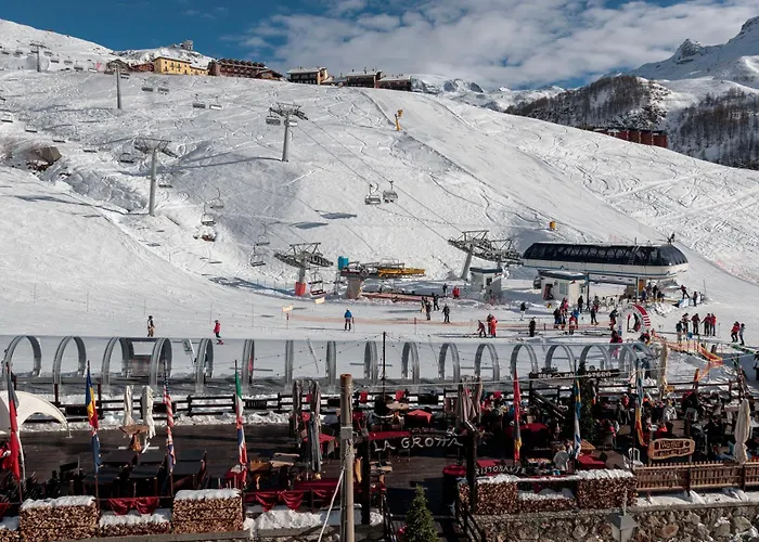 Hellochalet Trackside House - Ski-in Ski-out On The Cretaz Slopes * 브루일서비니아