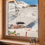 شقة Hellochalet Trackside House - Ski-in Ski-out On The Cretaz Slopes *