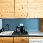 דירה Hellochalet Trackside House - Ski-in Ski-out On The Cretaz Slopes ברויל-קרוויניה