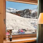 Hellochalet Trackside House - Ski-in Ski-out On The Cretaz Slopes דירה *