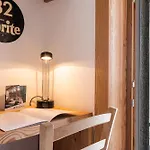 דירה Hellochalet Trackside House - Ski-in Ski-out On The Cretaz Slopes ברויל-קרוויניה