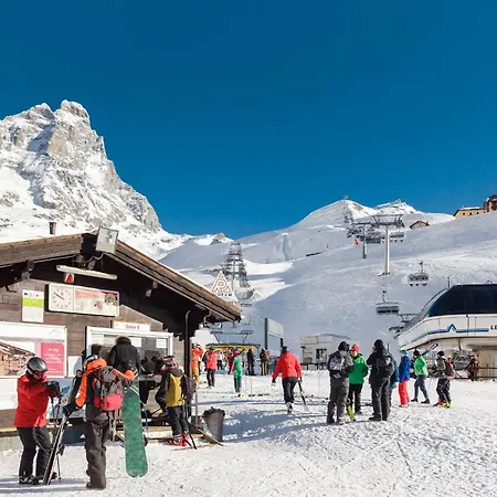 Hellochalet Trackside House - Ski-in Ski-out On The Cretaz Slopes Apartament *