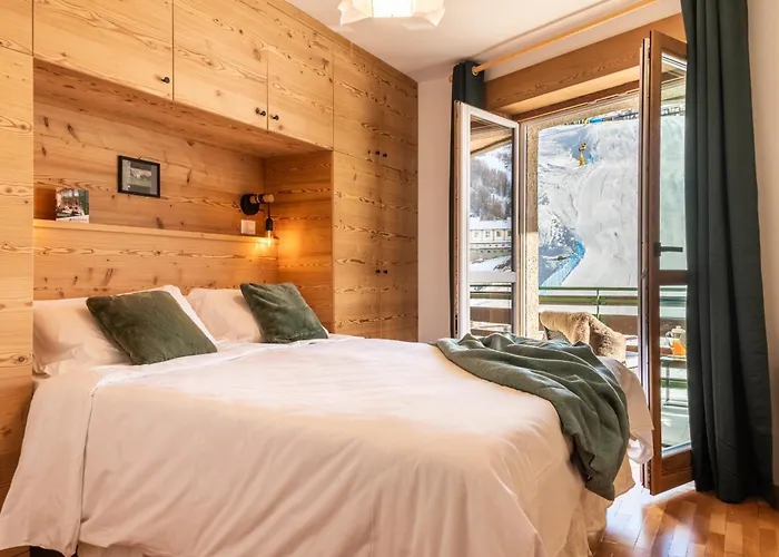 Hellochalet Trackside House - Ski-in Ski-out On The Cretaz Slopes * Breuil-Cervinia